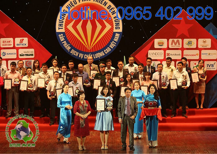 Lễ trao giải cho thương hiệu dịch vụ hàng đầu Việt Nam